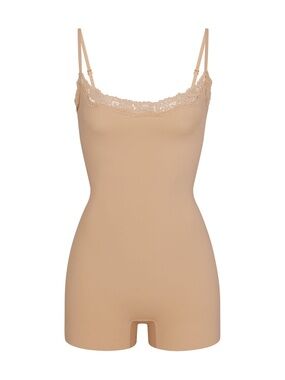 SKIMS Fits Everybody Lace Onesie Nude Size Medium